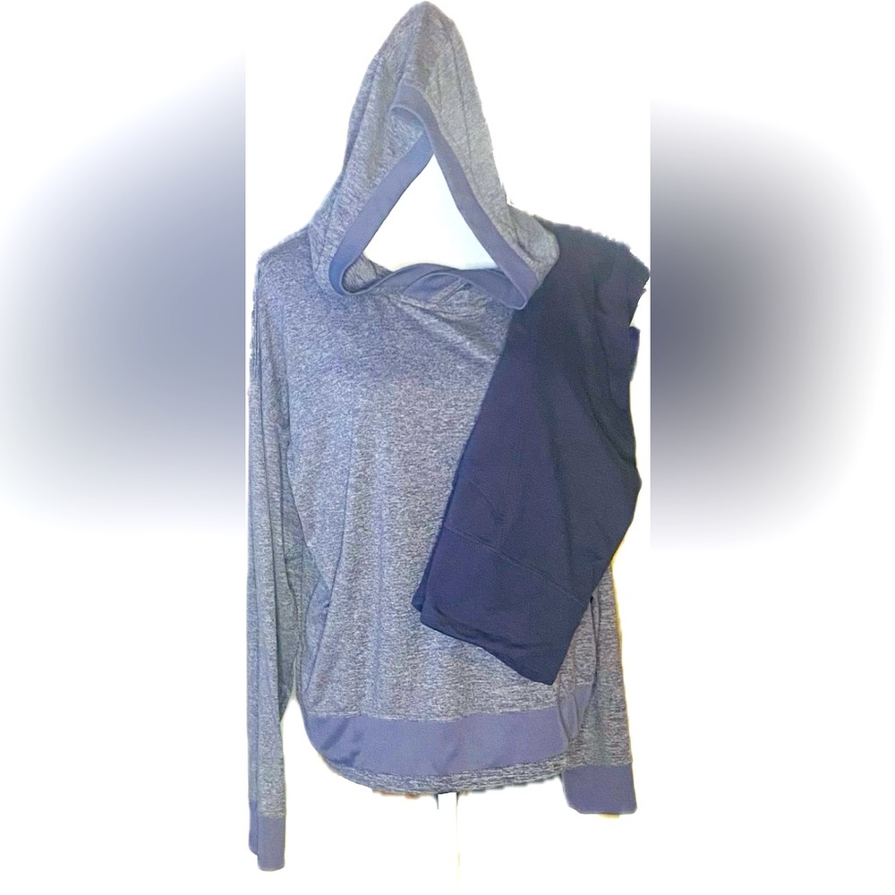 SET Danskin & Mondetta Yoga Set